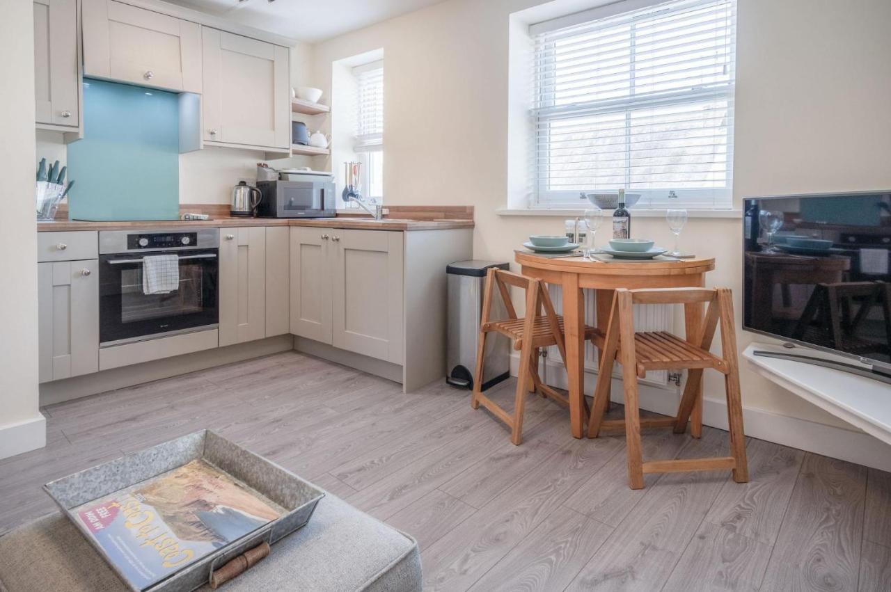 Myrtle - 1 Bedroom Apartment - Saundersfoot Exterior photo